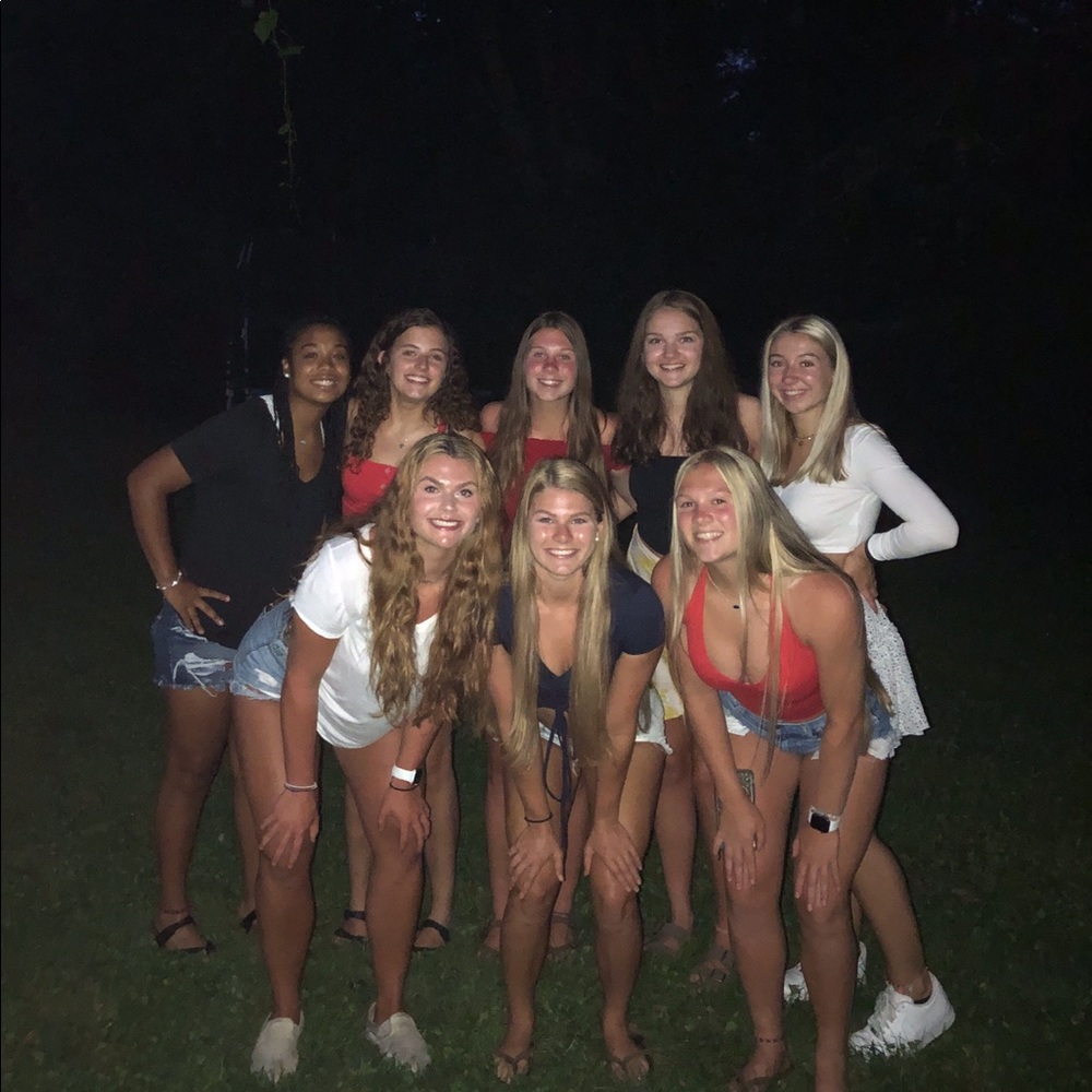 Meet your Posher, Caroline